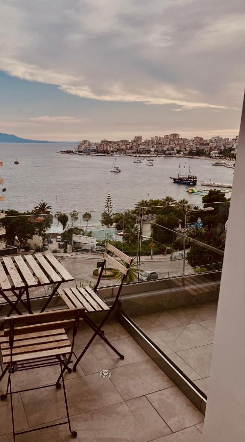 Hotel Kanes Sarandë Exterior foto